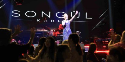 Çameli Festivalinde Songül Karlı rüzgarı