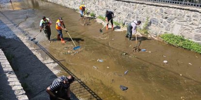 Alabalık deresi Belediye ekiplerince temizlendi