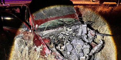 Kontrolden çıkan otomobil yol kenarına savruldu: 2’si ağır, 3 yaralı