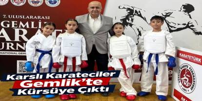 Karslı Karateciler Gemlik’te Kürsüye Çıktı