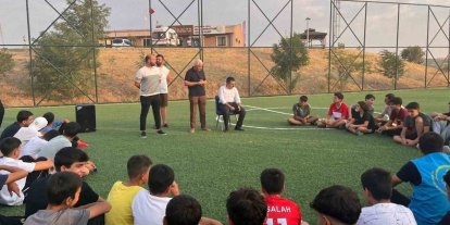 Dicle Kaymakamı Atış, gençlerle bir araya geldi