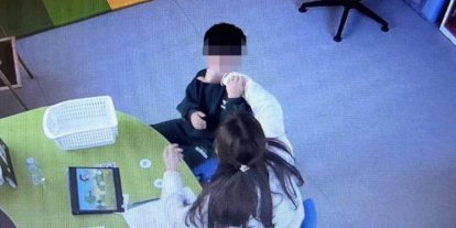 Mersin’de otizmli çocuğa şiddet davasında yeni iddianame hazırlanacak