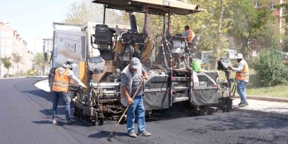 Şehitkamil’de yol seferberliği sürüyor