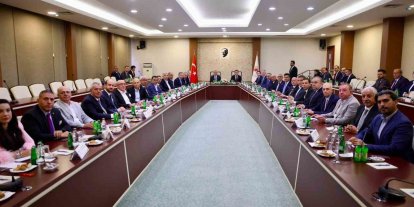 Duyan, Ankara’da tarım ve ticaret sektörü toplantısına katıldı
