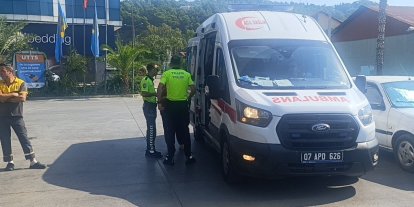 Manavgat’ta motosiklet kazası: 2 yaralı
