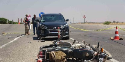 Kilis’te otomobil ile çarpışan motosikletin sürücüsü hayatını kaybetti