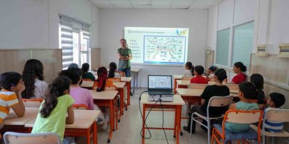 Çocuklara güvenli internet eğitimi verildi