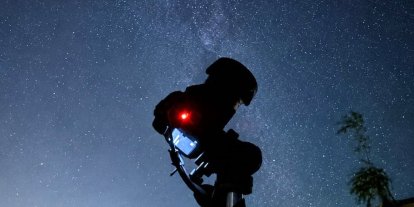 Perseid meteor yağmuru Bandırma semalarında görsel şölen sundu