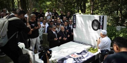 Süleyman Seba, vefatının 12. yıl dönümünde kabri başında anıldı