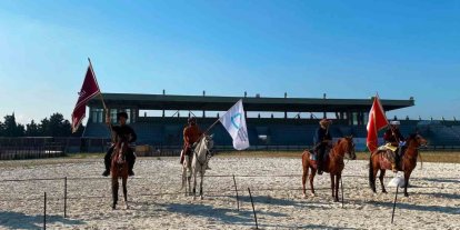 Atlı Okçuluk Türkiye Şampiyonası Yarı Finali’nde Balıkesir rüzgarı esti