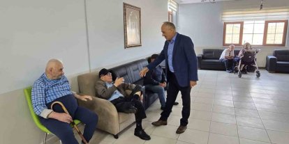 Bayburt’ta huzurevi sakinleriyle bir araya geldiler