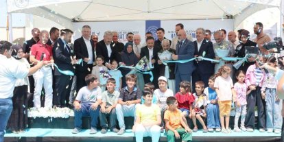 Hayrat Cami ibadete açıldı