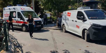 Hatalı park ambulansa geçit vermedi