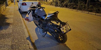 Alkollü sürücünün kullandığı motosiklet kaza yaptı: 2 yaralı