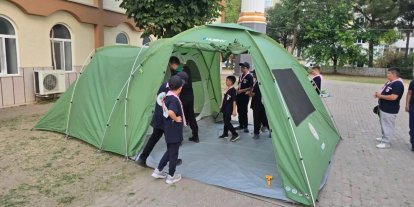 Boyabat’ta genç izcilere uygulamalı kampçılık eğitimi