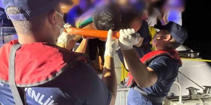 Özel teknesinde rahatsızlanan vatandaşa Sahil Güvenlikten tıbbi tahliye
