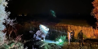 Otomobil su kanalına uçtu: 1 ölü, 3 yaralı