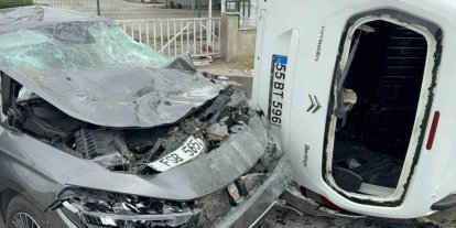 Yoldan çıkan araç havalanarak otomobilin üzerine düştü: 4 yaralı