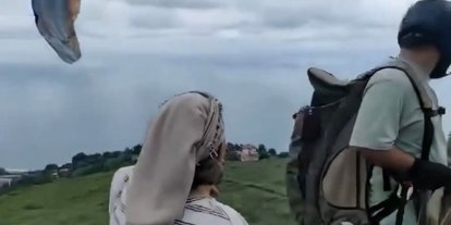 Karadenizli kadınların yamaç paraşütü şaşkınlığı