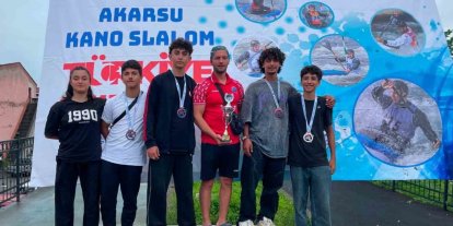 Erzincanlı sporculardan Akarsu Slalom Türkiye Şampiyonası’nda 4 derece