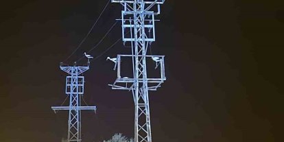 Dönüş yolundaki leyler bazı bölgeleri elektriksiz bıraktı