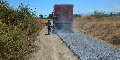 Efeler’den üreticilere yol desteği