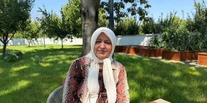 30 yıldır görmediği arkadaşına bu merkezde kavuştu