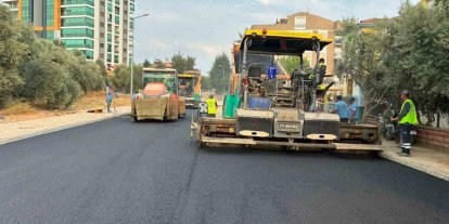 Aydın Büyükşehir’in yol çalışmaları sürüyor
