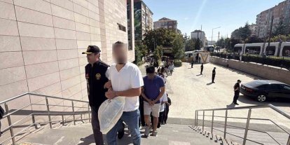 Eskişehir merkezli 19 ilde modem dolandırıcılığı operasyonunda 53 şahıs tutuklandı