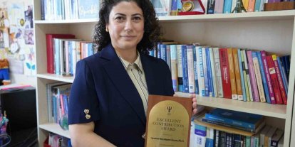 ABD’den ’Üstün Katkı Ödülü’ alan profesör: "Gençlerin en çok yaşadığı sorunlardan biri belirsizlik"