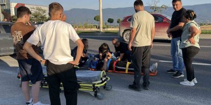 Bolu’da motosikletle otomobil çarpıştı: 2 yaralı