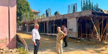 Sultanhisar’da 12 daire ve 2 iş yerinin yer aldığı projede çalışmalar sürüyor