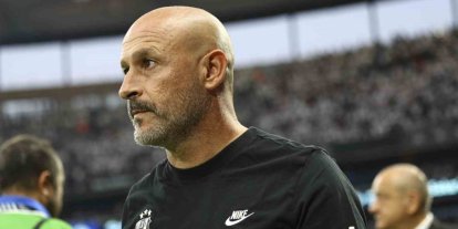 Beşiktaş tribünlerinden Vincenzo Italiano’ya destek