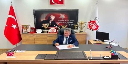 Yönetim kurulu üyelerini istifaya davet eden Kastamonuspor Başkanı görevden alındı