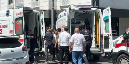 Batman’da motosiklet ile iki otomobil çarpıştı: 2 yaralı