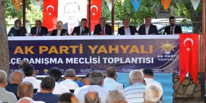 AK Parti Yahyalı İlçe Başkanı Sarıçiçek: "Bizler bu yola koltuk sevdasıyla değil, hizmet sevdasıyla çıktık"