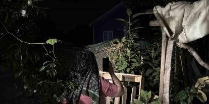 Bir tıkırtı yetiyor, herkes sokağa fırlıyor: Gece saatlerinde fenerlerle iz sürüyorlar