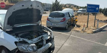 Otomobiller kavşakta çarpıştı: 1 yaralı