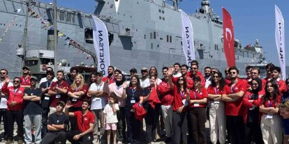 Sanayi ve Teknoloji Bakanı Kacır, TEKNOFEST Mavi Vatan’ı ziyaret etti