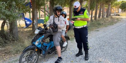Bilecik’te motosiklet sürücülerine güvenli sürüş eğitimi