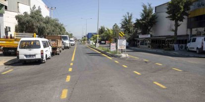 Mersin’de sanayi sitesinin 20 yıllık yolları yenilendi