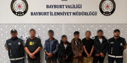Bayburt’ta 6 düzensiz göçmen yakalandı