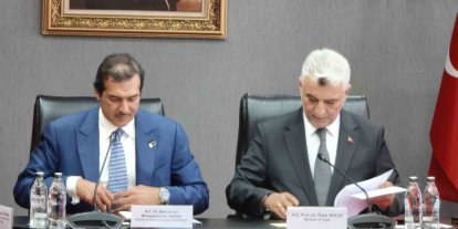 Bakan Bolat, Katarlı Mevkidaşı Al Sayed ile görüştü