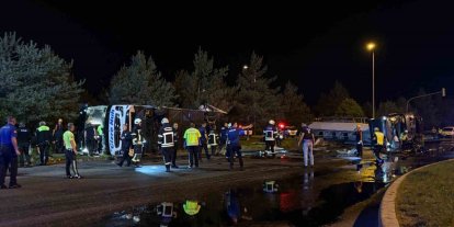 Kayseri’de feci kaza: Yolcu otobüsü ile yakıt tankeri taşıyan tır çarpıştı: Yaklaşık 30 yaralı