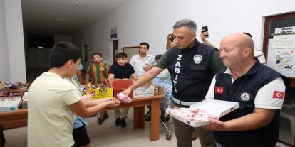 İncirliova’da kandil gecesi camilerde ikram dağıtıldı