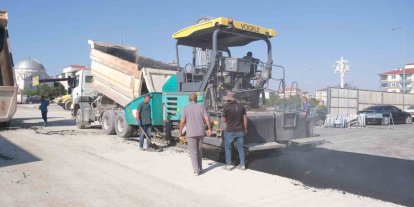 Sorgun Sanayi Sitesi’nde asfalt ve çevre düzenleme çalışmaları sürüyor