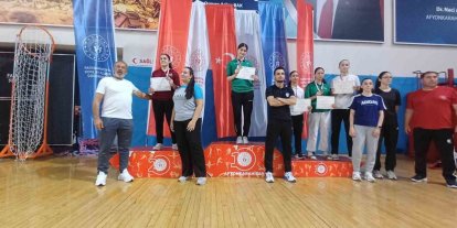 Kartepeli karateci Hayrunisa Sadan, ANALİG’de Türkiye şampiyonu oldu