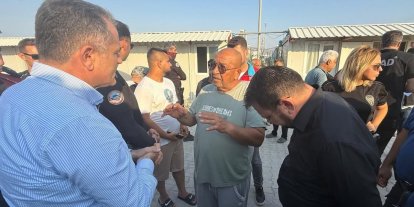Antakya’da konteynerlerden tahliye süreci vatandaşlara anlatıldı