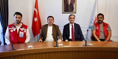 Damla Gönüllülük Hareketi heyetinden Başkan Arı’ya ziyaret