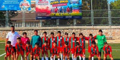 Körfez’de vefat eden saha komiseri Sayarı anısına minikler futbol şenliği